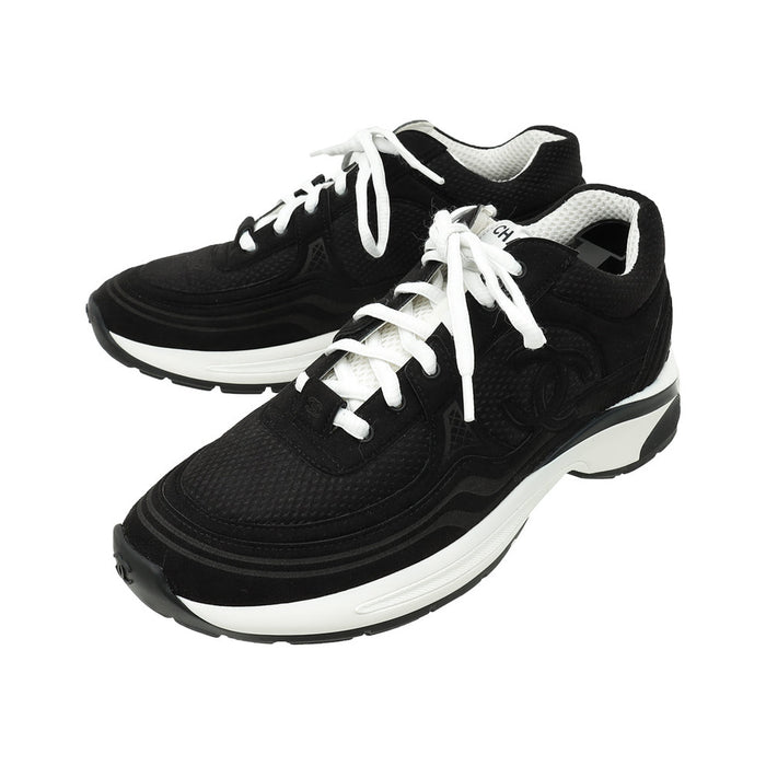 CHANEL CC Logo Fabric Runner – Black / White – product view