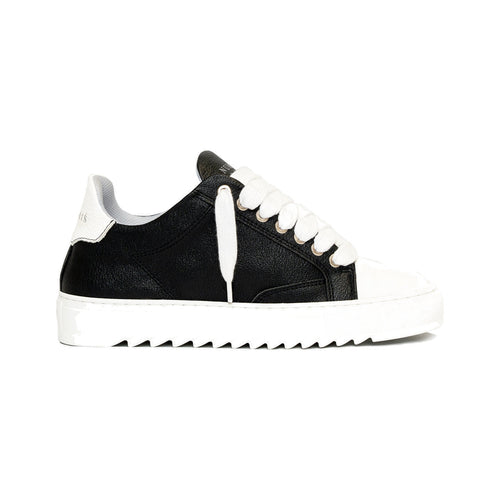 NUMERIS Atelier Sneaker – Acrylic Black Leather – product view